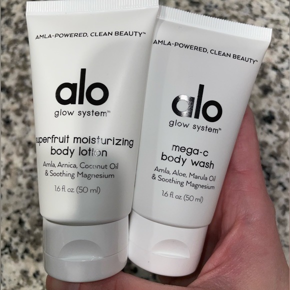 Alo Mega-C Body Wash and Superfruit Moisturizing Body Lotion - Picture 3 of 6